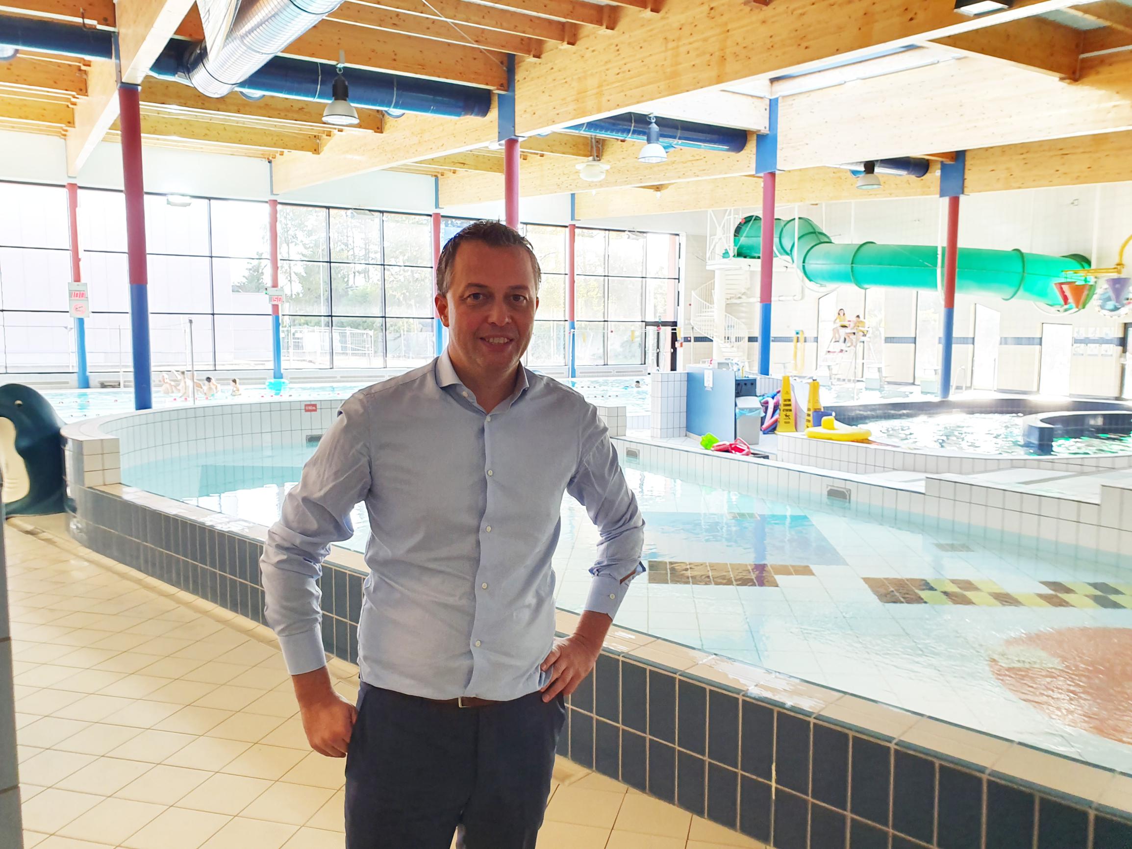 “Buurgemeenten moeten renovatie zwembad helpen financieren”