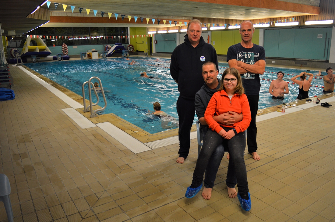Zwemclub zwemt 600 kilometer voor zieke Luna (11): “Na twee baantjes moet ze aan de kant om op adem te komen” - Het Nieuwsblad