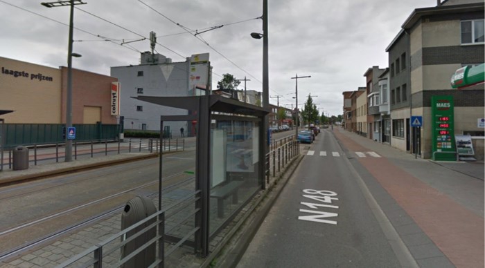 90-jarige voetganger overleden na aanrijding in Hoboken - Het Nieuwsblad