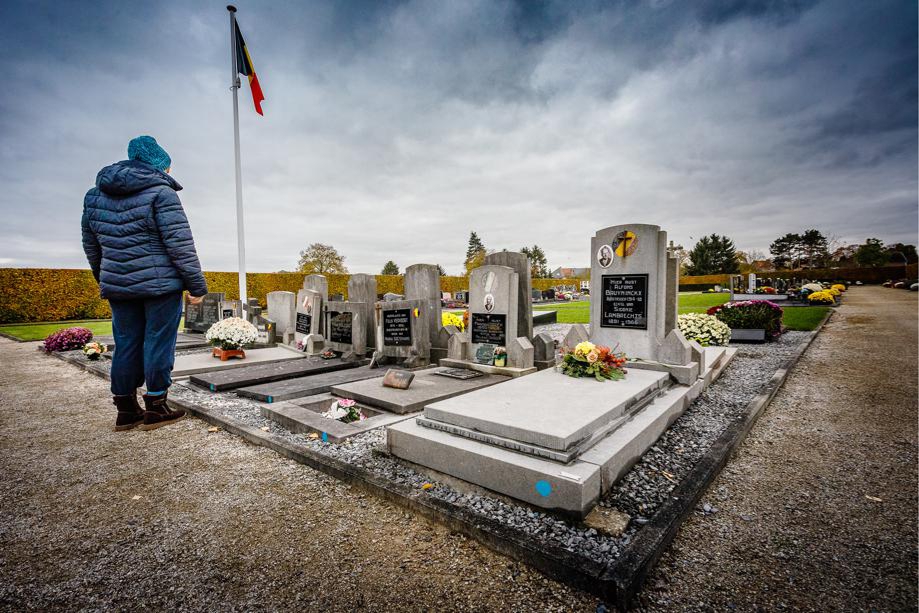 “Het is geen verdoken zerkje, maar een ereveld”: ongeloof over verwijdering van graven oud-strijders