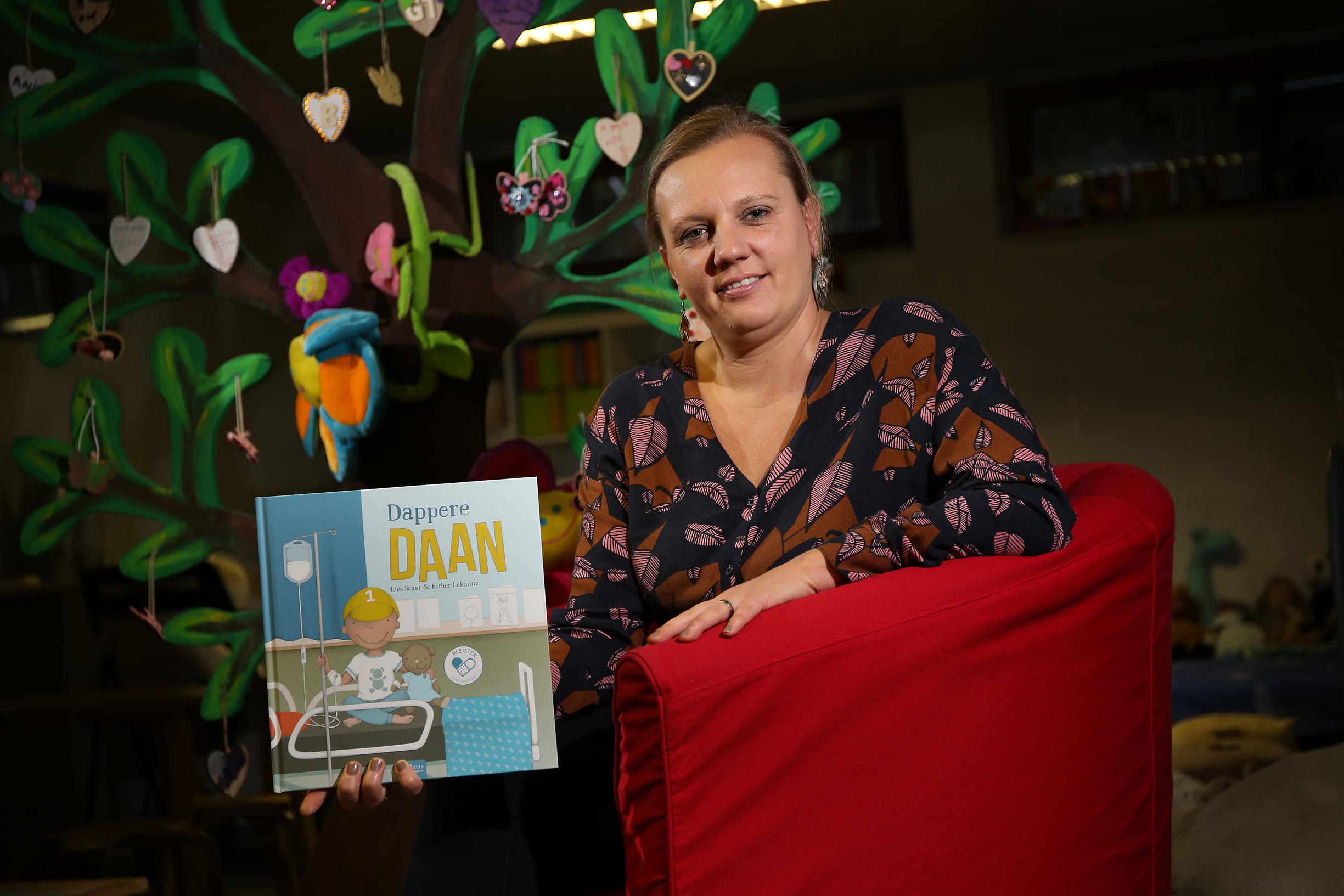 'Dappere Daan' moet kanker bespreekbaar maken in de klas: “Waarheid wordt vaak verbloemd” - Het Nieuwsblad