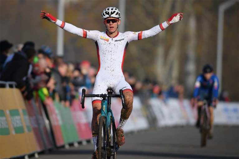 Thibau Nys wint ondanks lekke band ook in Tabor