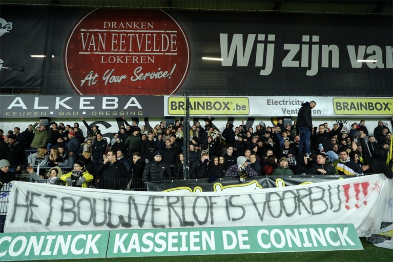 Lokeren-fans eisen ontslag van coach Glen De Boeck: “Ik voel mij totaal niet aangesproken”