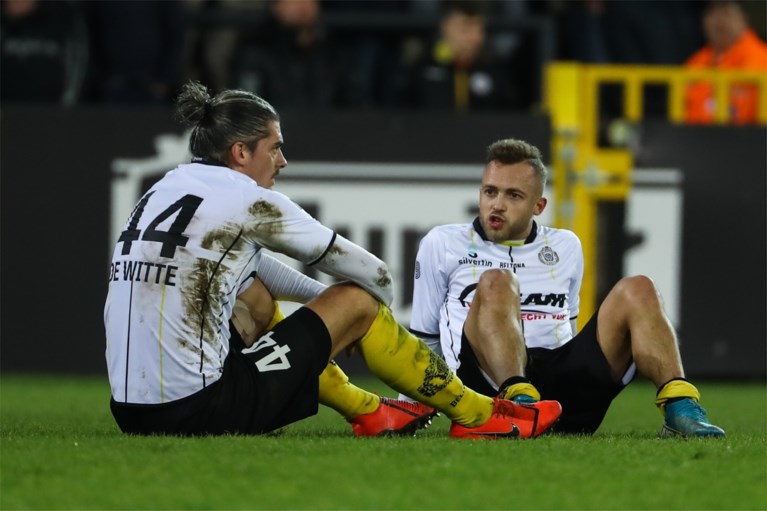 Lokeren-fans eisen ontslag van coach Glen De Boeck: “Ik voel mij totaal niet aangesproken”