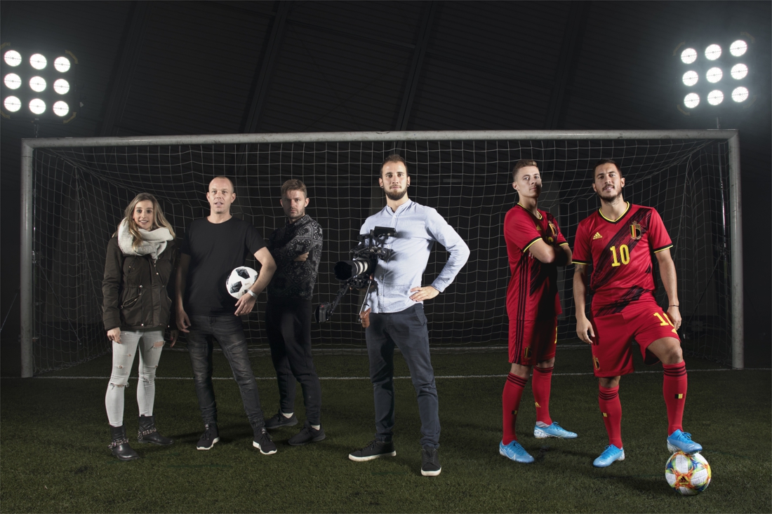 Op de foto met de Rode Duivels was nog nooit zo makkelijk: “Met één druk op de knop ga je in duel met Hazard of Lukaku”