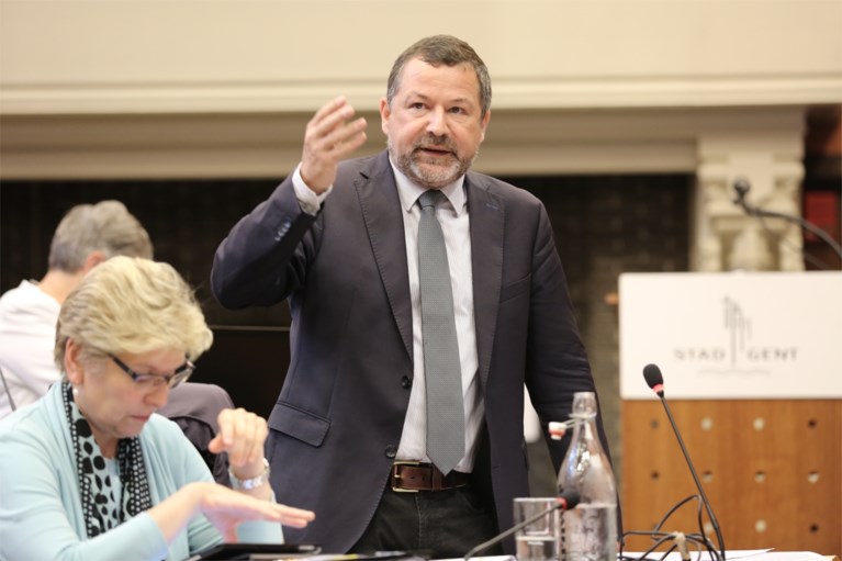 “U bent brandstichter, figuurlijk en bijna letterlijk”: De Clercq haalt uit naar Vlaams Belang