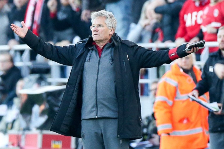 Antwerp speelt twee keer tegen AA Gent op vier dagen tijd, maar Bölöni wil niet klagen: “We gaan niet negatief doen”