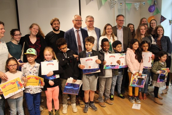 Bib Sint-Pieters-Leeuw krijgt 2.400 euro voor voorleesproject “Boekenstoet 2020”