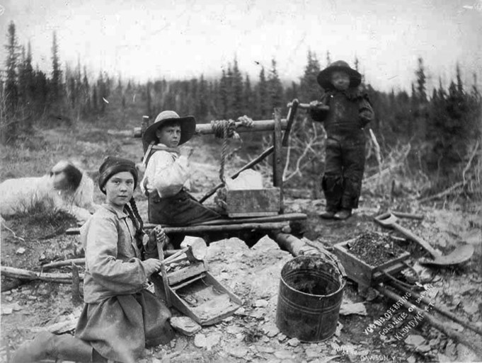 Niet enkel klimaatactiviste, maar ook tijdreiziger: Greta Thunberg te zien op foto uit 1898