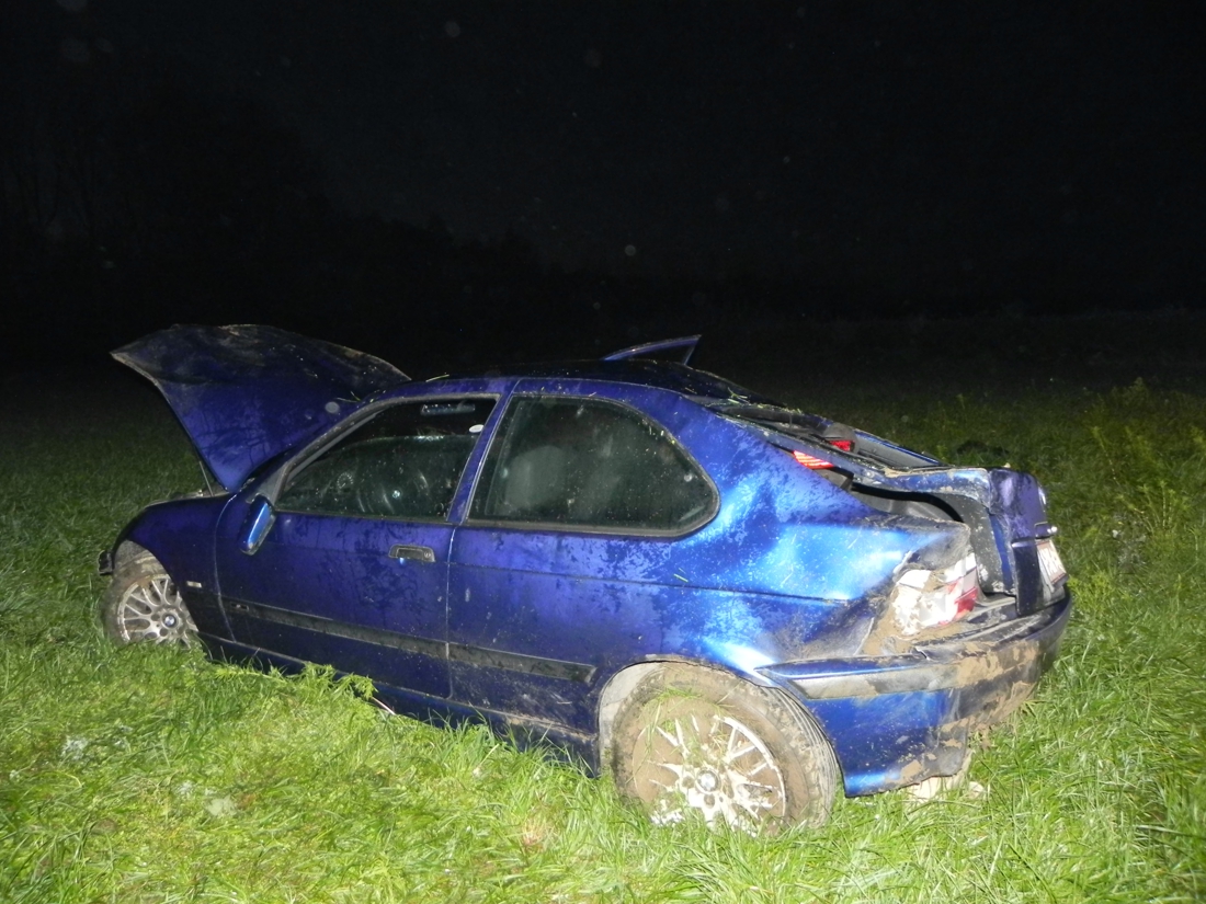 Jonge bestuurder gaat overkop in Lichtervelde