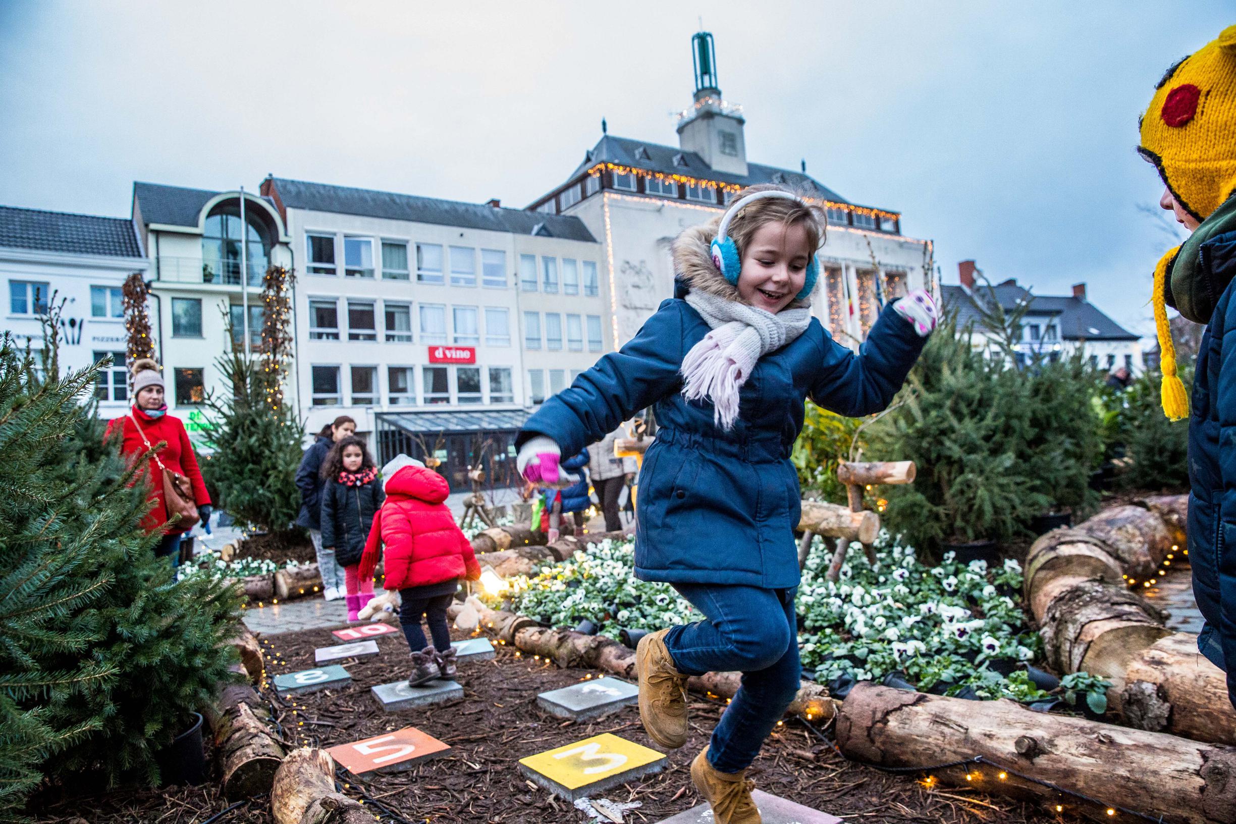 Warande pakt uit met circusdorp op Wintersalon