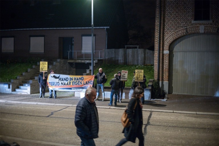 Infoavond over asielcentrum in Bilzen verloopt sereen: “Al hebben we natuurlijk niet iedereen kunnen overtuigen”