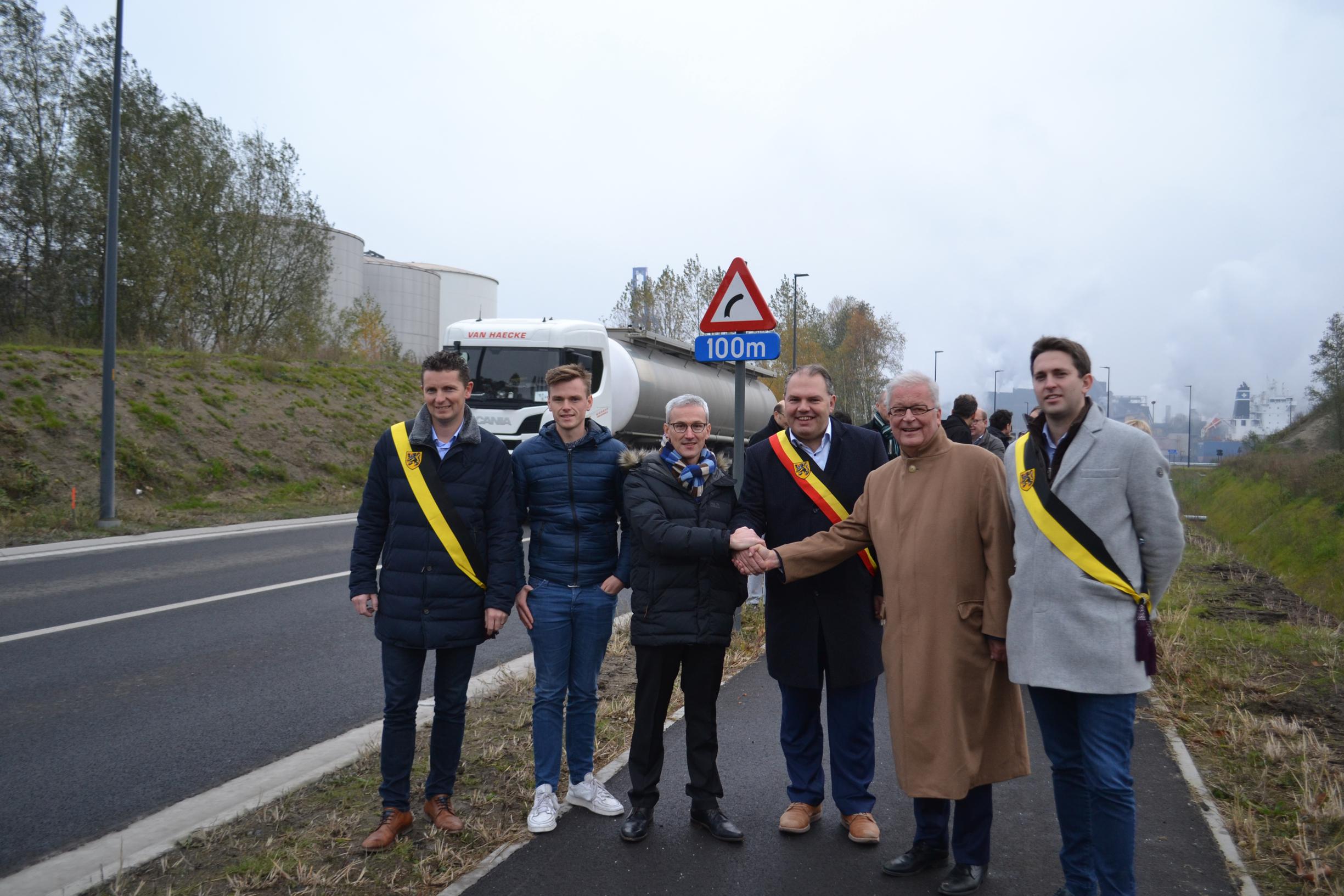 Nieuwe weg in haven houdt vrachtverkeer voortaan weg uit Rieme