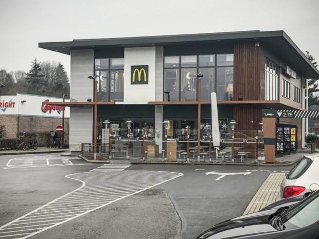 19-jarige riskeert meer dan jaar cel na diefstal 30.000 euro van werkgever McDonald’s
