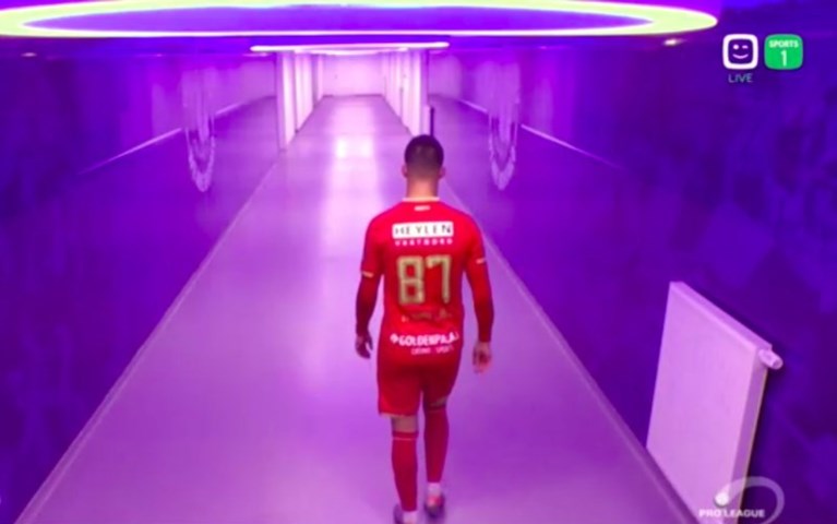 Mirallas naar de kleedkamer na discussie met Bölöni: “Wie daar niet mee om kan, verandert beter van beroep”