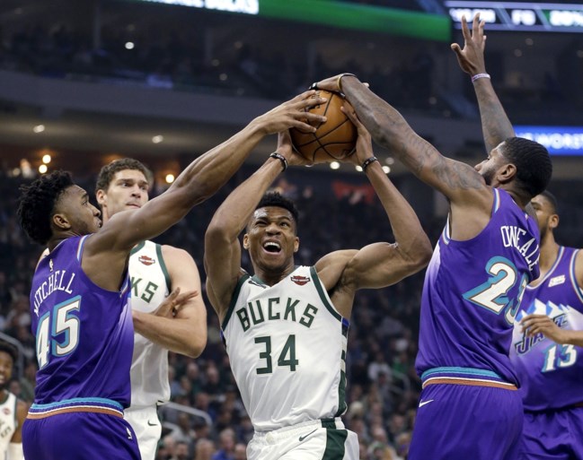 Antetokounmpo schittert (opnieuw) in NBA met vijftig punten voor Milwaukee Bucks