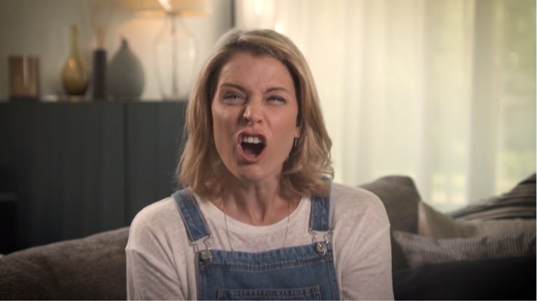 Lauren Versnick vertelt lyrisch over relatie met Jens Dendoncker in ‘De slimste mens’: “Een goeie kus? Dat voel je in je buik”