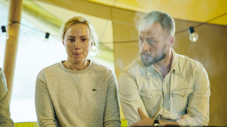 Verrassing van formaat in ‘Boer zkt vrouw’: reünie van boeren en deelnemers loopt helemaal anders dan verwacht