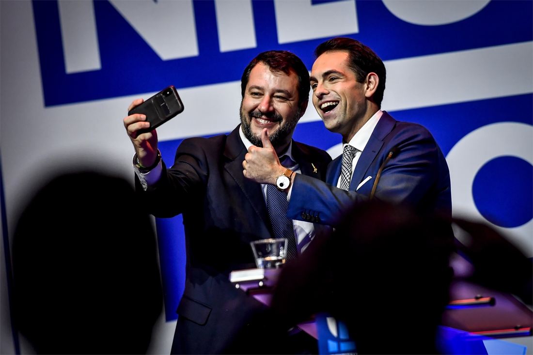 Extreemrechtse minister als popster ontvangen door Vlaams Belang: “Wij vertegenwoordigen het volk, tegen de elite”