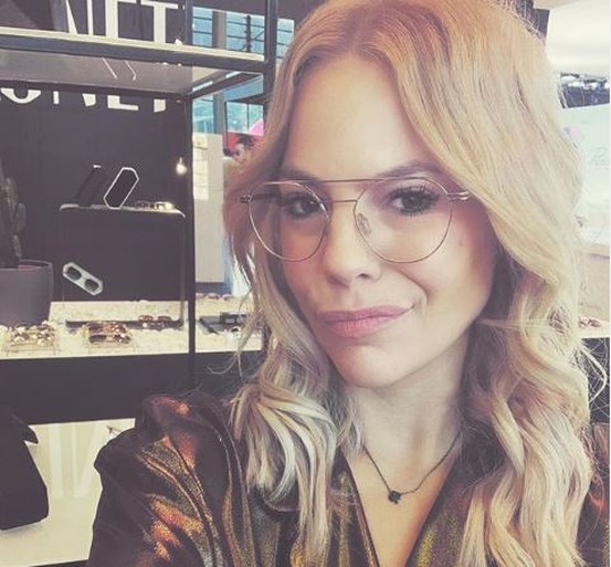 Eline De Munck gaat voor meer dan alleen een brillenwinkel: “Ik open ook een kerstwinkel op de Meir in Antwerpen”