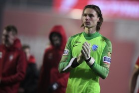 Mbokani maakt crisis bij Racing Genk nog groter: Antwerp wint na sensationeel slot en ijzingwekkende strafschoppenreeks