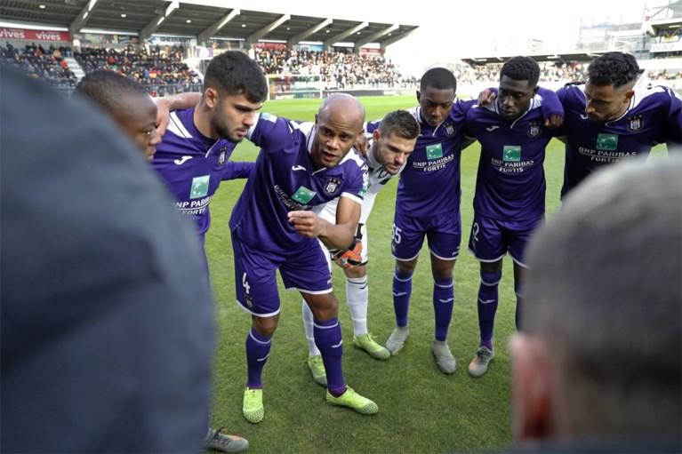 In zes matchen met Vincent Kompany pakte Anderlecht 2 op 18: “Met zulke cijfers zou een andere speler al op de bank zitten”