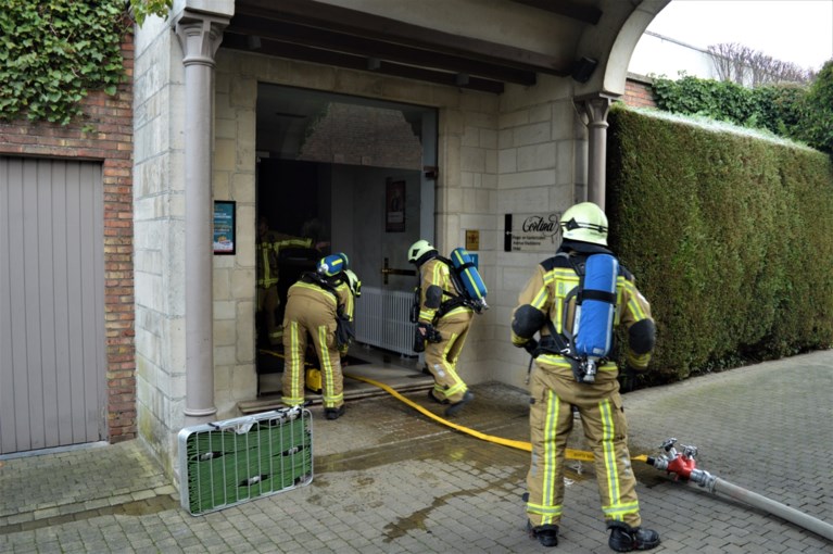 Salons Cortina in Wevelgem ontruimd na brandje