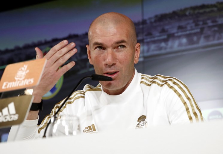 Real-coach Zinedine Zidane steekt teleurstelling niet weg na enkelbreuk van Eden Hazard: “Zeer slecht nieuws”
