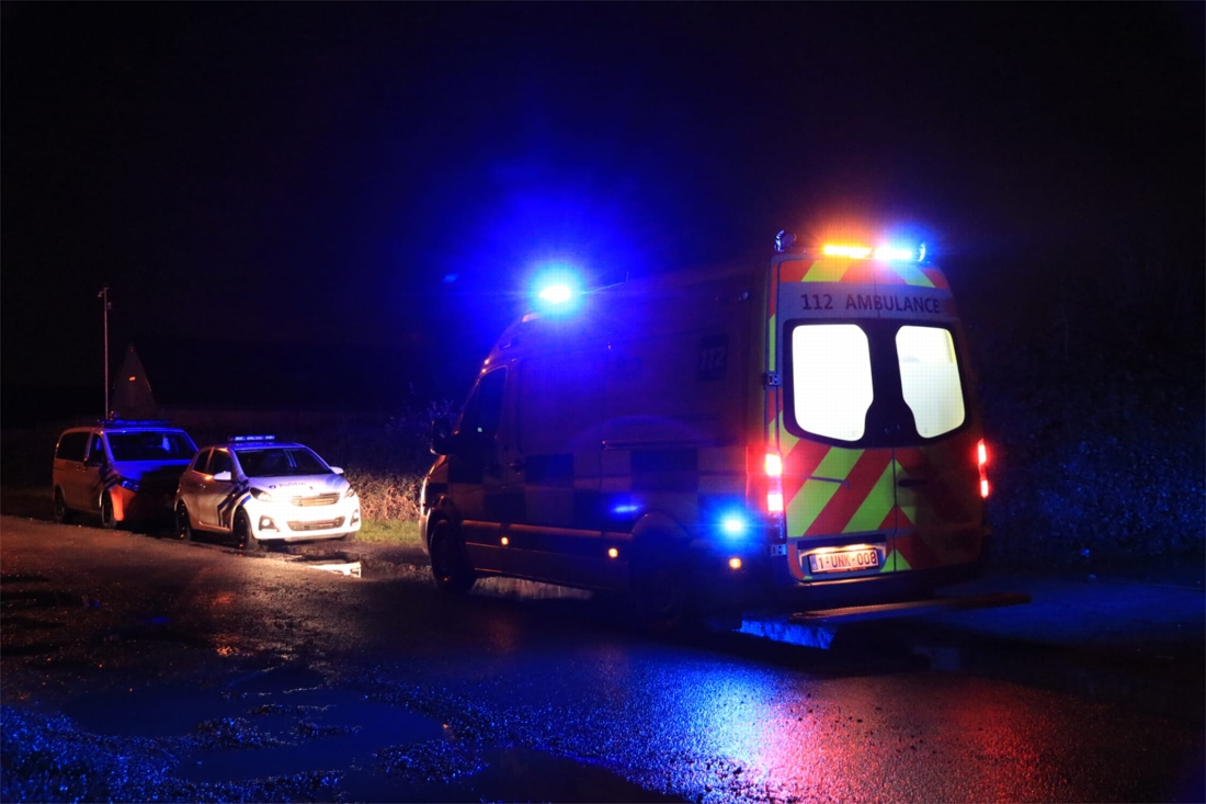 Homejacking in Sinaai: gewapende gangsters dringen woning binnen en stelen auto