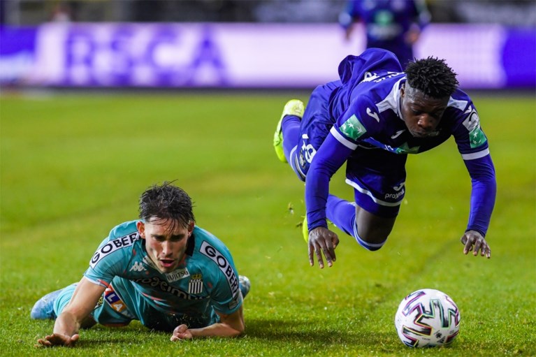 Inspiratieloos Anderlecht raakt ook niet voorbij Charleroi: zesde keer 0-0 dit seizoen