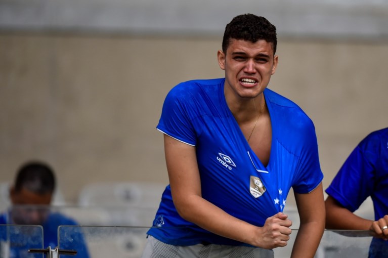 Tranen, ongeloof en rellen nadat topclub Cruzeiro voor het eerst degradeert in Brazilië