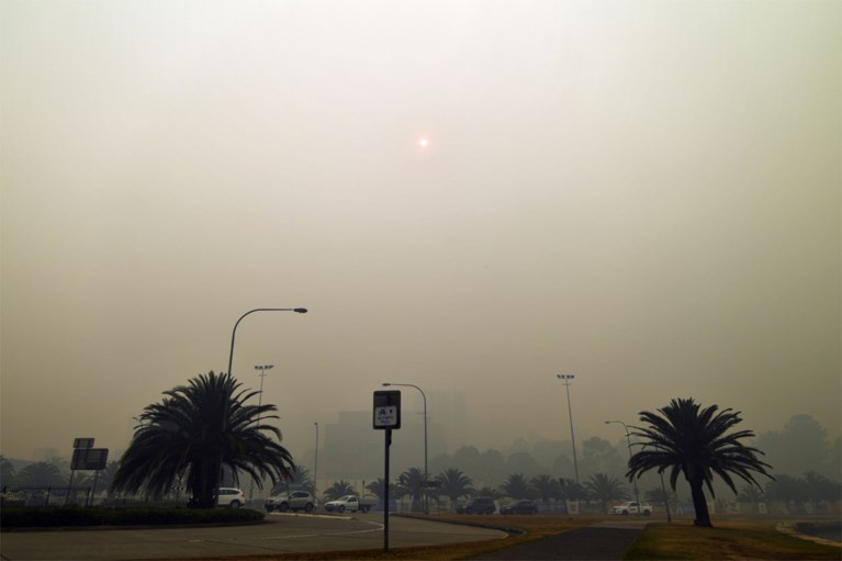 Sydney gehuld in dikke rook