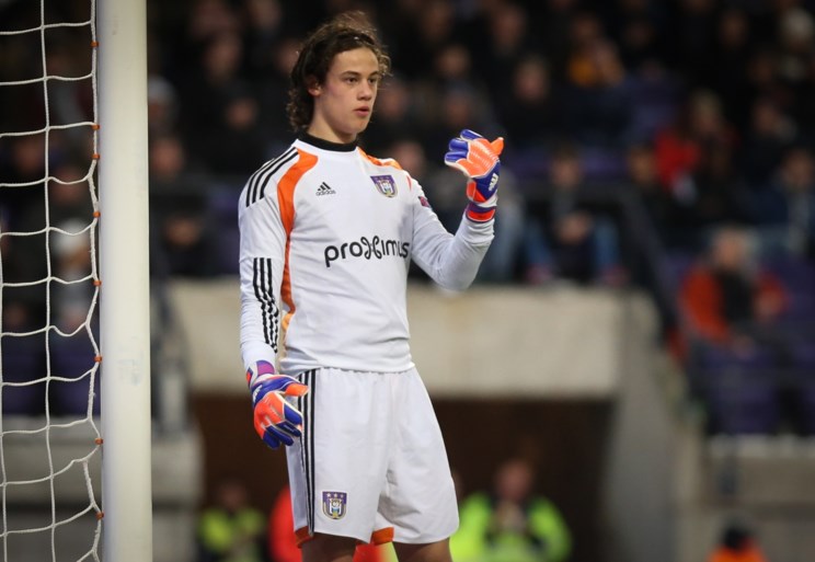 Maarten Vandevoordt kan record van Mile Svilar overnemen