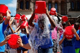 Inspiratiebron voor Ice Bucket Challenge overleden