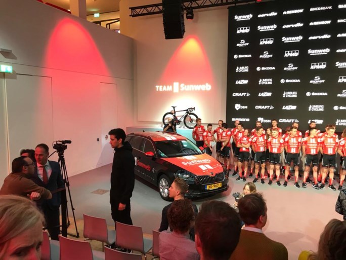 Team Sunweb stelt zijn ploeg voor volgend seizoen voor, maar Belgen Tiesj Benoot en Ilan Van Wilder moeten van in het publiek toekijken