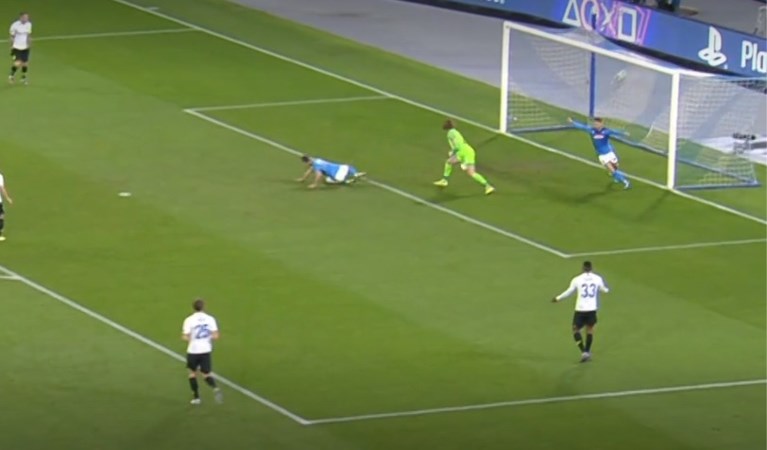 Drama voor Maarten Vandevoordt (Genk): jongste doelman ooit zwaar in de fout