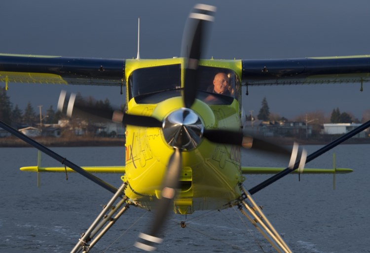 Canadese luchtvaartmaatschappij maakt eerste commerciële vlucht met een elektrisch vliegtuig