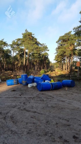 Grote hoeveelheid drugs gedumpt in bos: XTC-afval sijpelt in grond