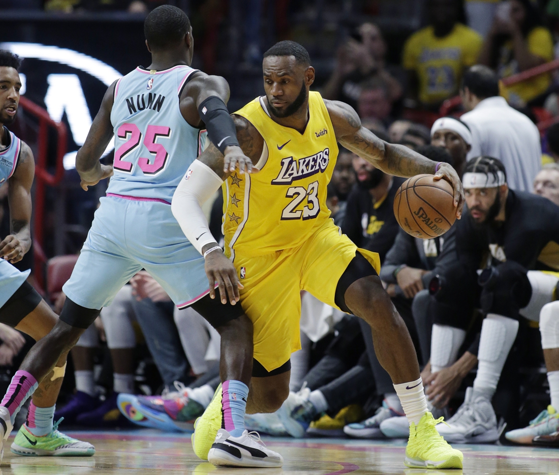 LA Lakers bezorgen Miami eerste thuisverlies in NBA