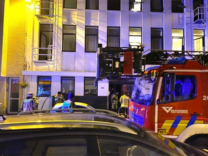Studio’s tijdelijk onbewoonbaar na nachtelijke brand in Deurne