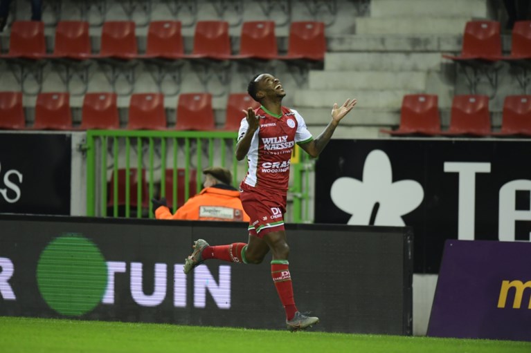 Zulte Waregem veegt de vloer aan met zwak STVV, Govea is uitblinker