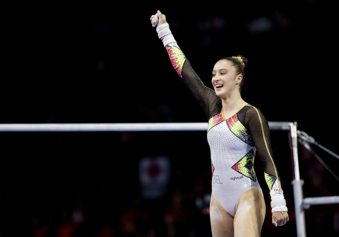 Siemen Voet Nina Derwael - Derwael en Belgische turndelegatie landen morgenvroeg op ... - Born 26 march 2000) is a belgian artistic gymnast.