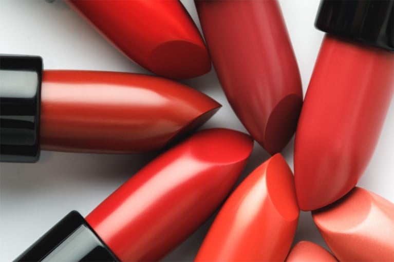 De perfecte rode lippen voor Kerstmis? Zo doe je dat