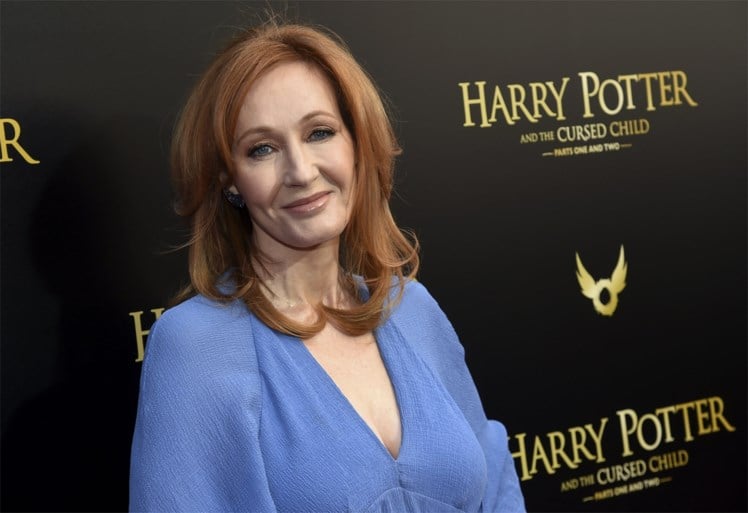 J.K. Rowling opnieuw onder vuur na steun aan onderzoekster die ontslagen werd vanwege transfobe tweets