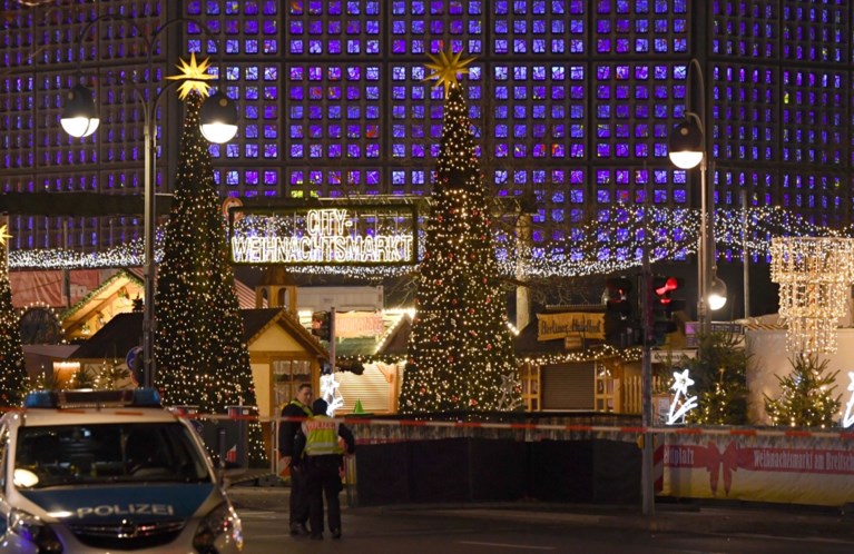 Kerstmarkt van Berlijn waar drie jaar geleden dodelijke aanslag plaatsvond, geëvacueerd