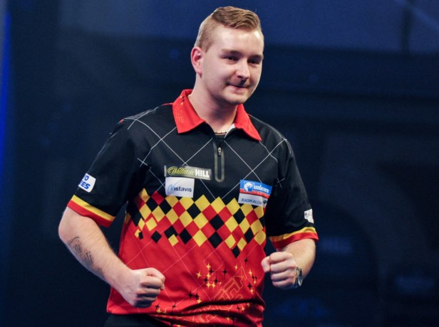 Dimitri Van den Bergh sterk bezig op WK darts: "In oktober ...