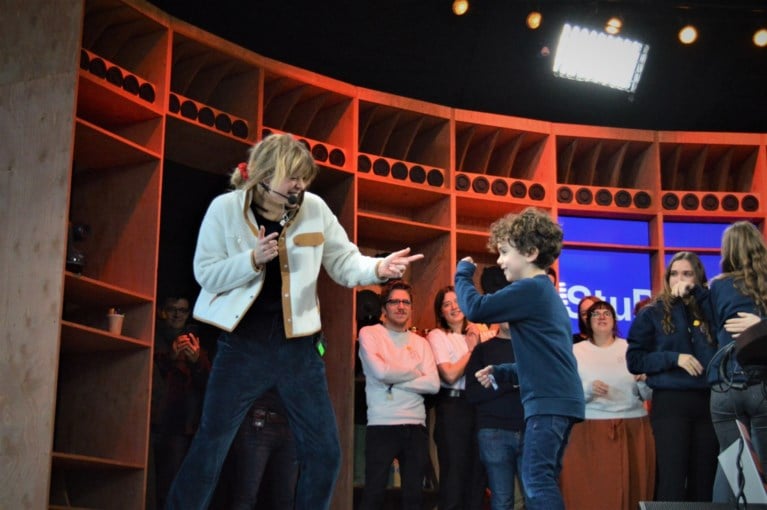 Pakkend én hilarisch: Studio Brussel eert Christophe Lambrecht, zoontje Maurice steelt show