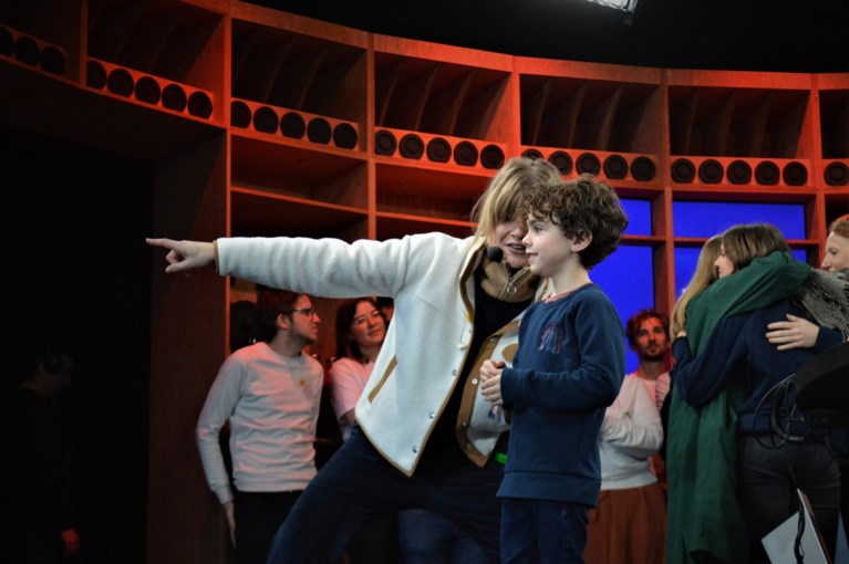 Pakkend én hilarisch: Studio Brussel eert Christophe Lambrecht, zoontje Maurice steelt show