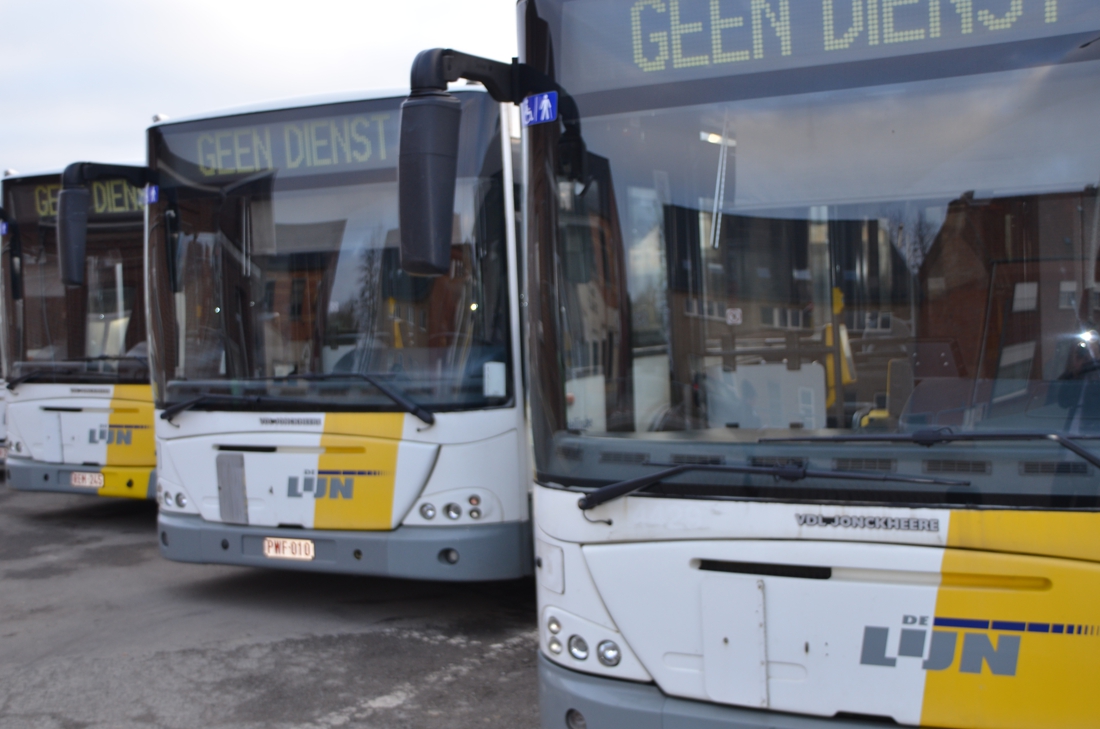 Hinder door staking De Lijn beperkt: “Voorlopig slechts enkele bussen die niet uitrijden” | Het Mobile