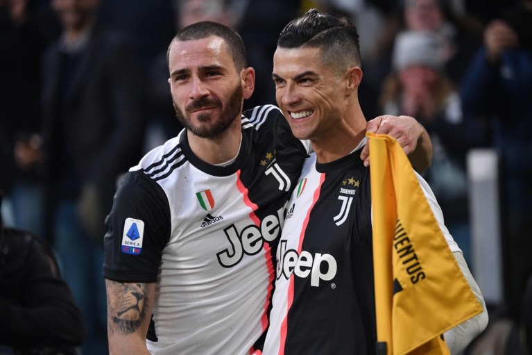 Cristiano Ronaldo - met nieuw kapsel - scoort een hattrick in eerste wedstrijd met Juventus in 2020, Zlatan debuteert bij Milan